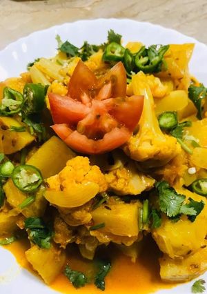 A picture of Aloo gobhi.