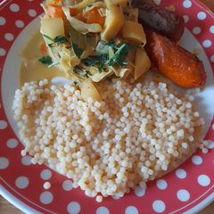 A picture of More winterveg. Creamy veg in a white wine sauce.