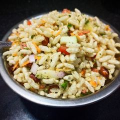 A picture of Garlic bhel.