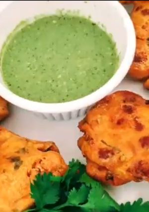 A picture of Crispy Cauliflower Fritters.