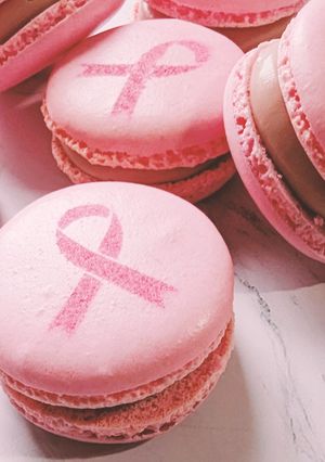 Une photo de Macarons à la framboise (avec ganache fondante)