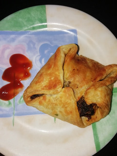 எக் பஃப்ஸ்(egg puffs recipe in tamil) செய்முறை முக்கிய புகைப்படம்