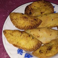 A picture of Baked mince tortillas.