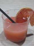 Jugo natural de pomelo endulzado