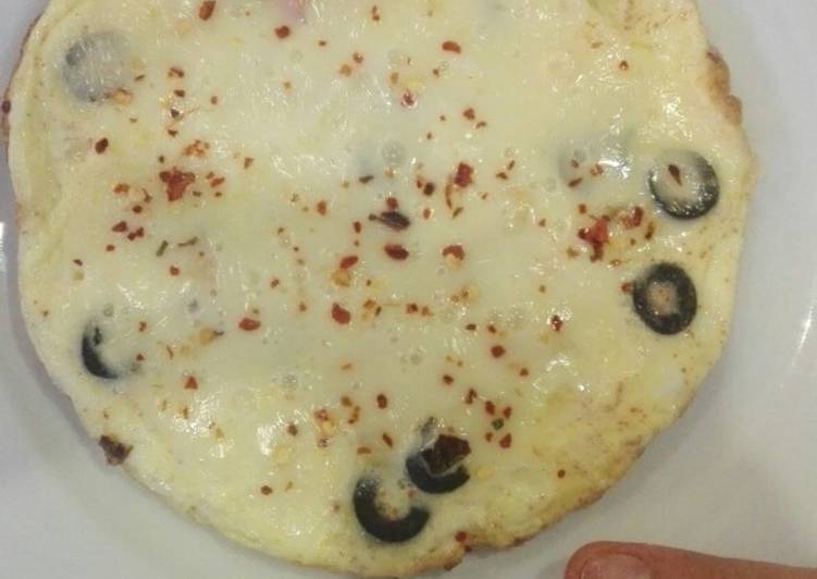 Pizza omelet