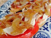 Una foto de tapas con caballa