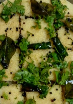 A picture of Rava Dhokla.