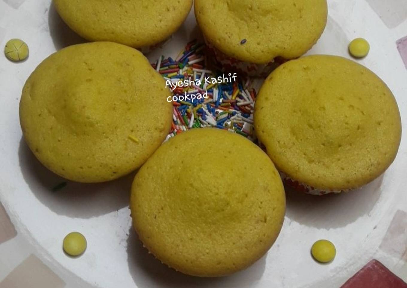 Mango cupcakes