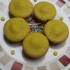 Mango cupcakes A picture of Mango cupcakes.