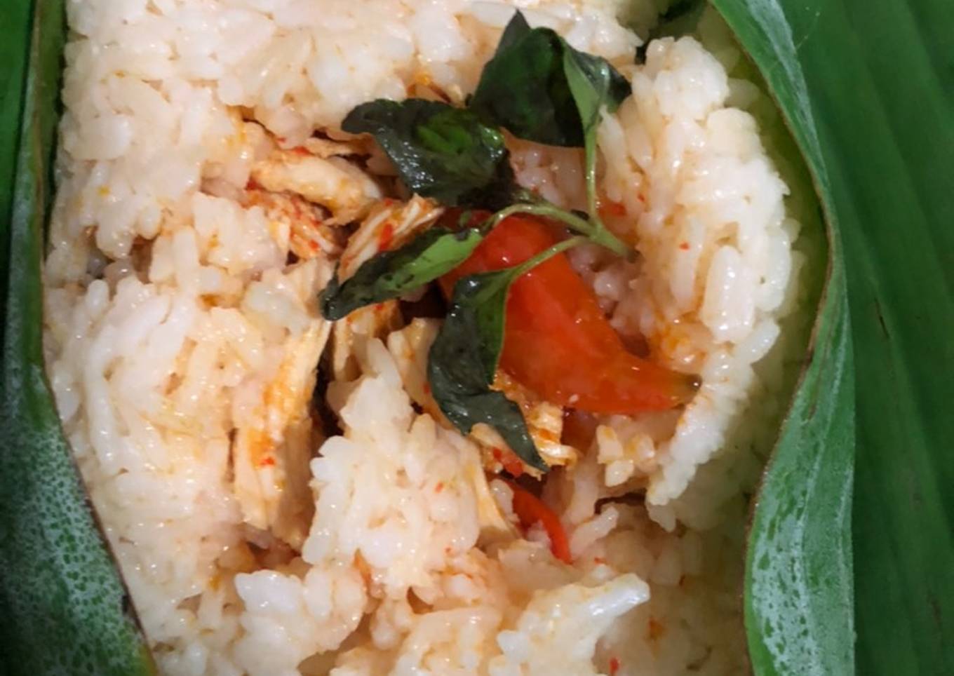 Nasi bakar ayam suwir