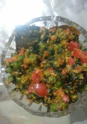 A picture of Methi mater malai dhaba style.