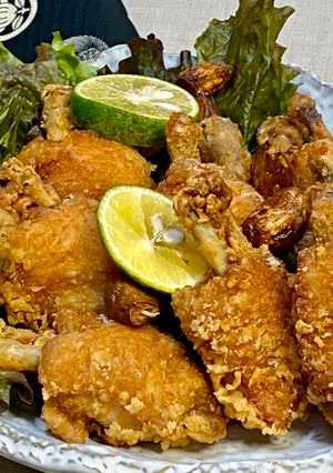 A picture of Japanese Chicken Wings Karaage.
