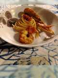 Bavette allo zafferano con gamberi argentini e pomodorini