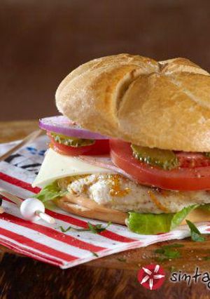 Φωτογραφία της συνταγής Burger με ψητό στήθος κοτόπουλου με ροζέ σως