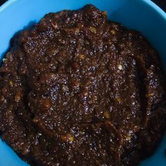 A picture of Lal mirch ki chutney.