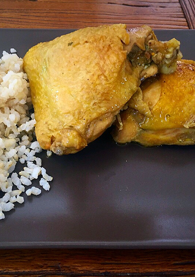 Una foto de Pollo de corral guisado