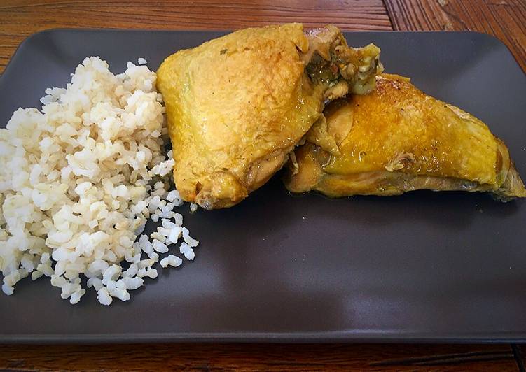 Pollo de corral guisado