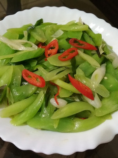 蒜苗炒菜心（家常菜) 的食譜成品照片