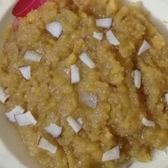 A picture of Bengal gram hlwa.