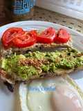 美國酪梨（牛油果）油葱酥烤麵包 (Avocado Toast)