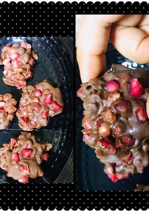 A picture of Pomegranate chocolate bites.