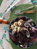 Almuerzo de carne con muchas cebollas