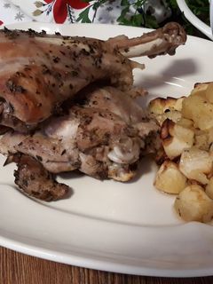 Una foto de Pavo al horno con manzanas