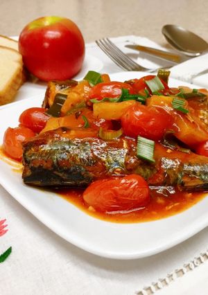 Hình của món Cá hộp kho thơm.