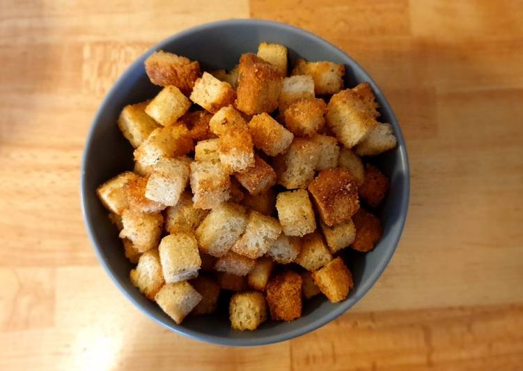 Simple Way to Prepare Quick Garlic croutons