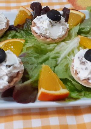 Una foto de Tartaletas de queso crema, y anchoas