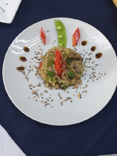 Una foto de Arroz cantones