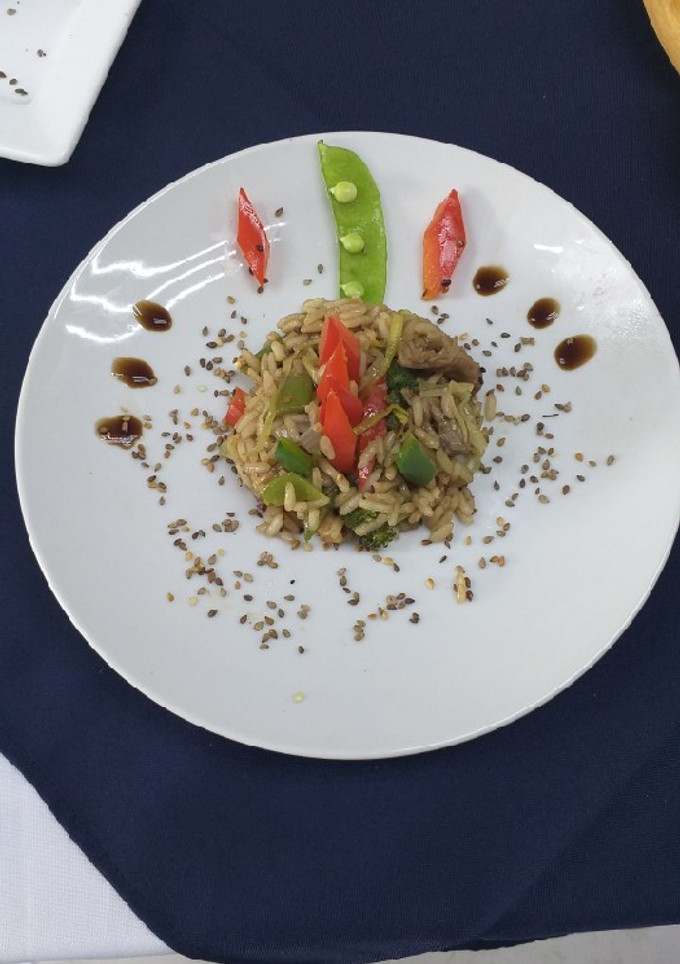 Una foto de Arroz cantones