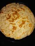 Tortilla de pan en sartén