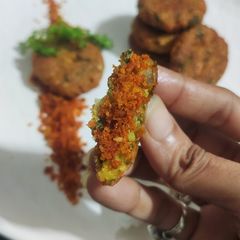 A picture of Cabbage vada with Banana flour.