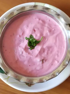 चुकंदर रायता (chukandar raita recipe in Hindi) रेसिपी मुख्य फोटो