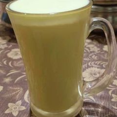 Apple banana smoothie A picture of Apple banana smoothie.