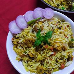 A picture of Hyderabadi dum biryani.