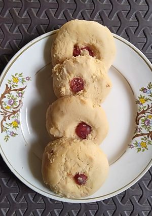 નાનખટાઈ (Nankhatai Recipe in Gujarati) રેસીપી મુખ્ય ફોટો