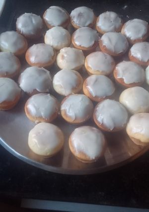 Una foto de Magdalenas de limón glaseadas 😋