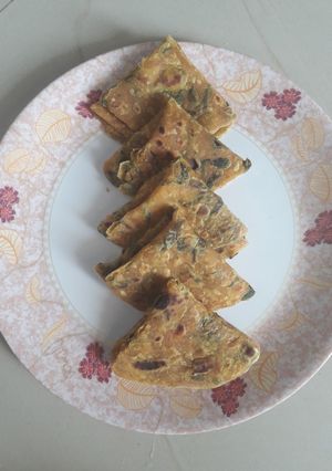 मेथी थेपला (Methi Thepla recipe in Hindi) रेसिपी मुख्य फोटो
