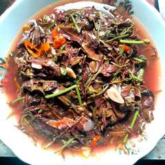 A picture of Tumis Kelakai a.k.a Pakis Merah.