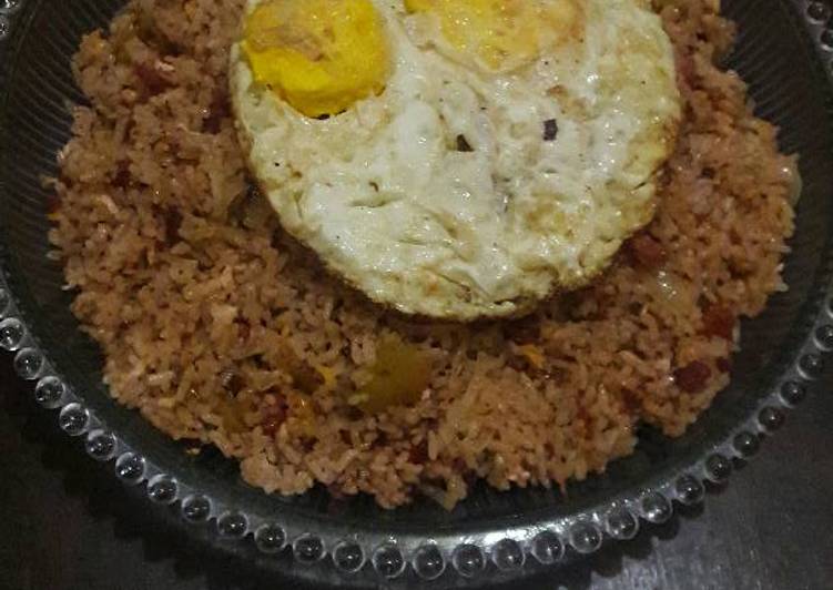  Resep  Nasi  goreng  kornet kobe  poll pedasnya oleh Sarah 