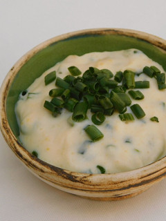 Una foto de Salsa de ajo con ciboulette