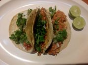 Una foto de tilapia frita