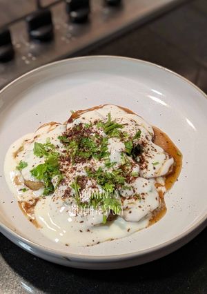 A picture of Farali potato chaat.