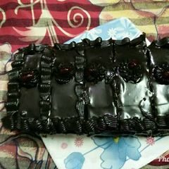 A picture of Eggless chocolate pastries.