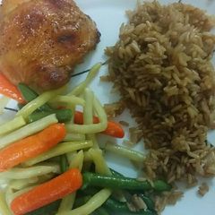 A picture of Honey mustard chicken thighs.