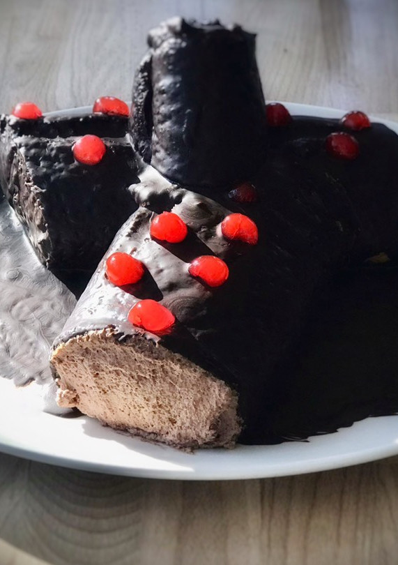 Una foto de 🎄🎅🏻 Tronco dulce de Navidad de trufa 🎅🏻🎄