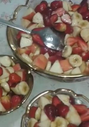 صورة لوصفة طريقة عمل سلطة فواكه بالعصير الطبيعي