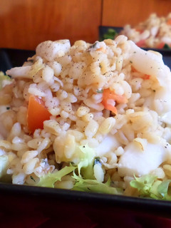 Una foto de Ensalada simple de trigo tierno con potón
